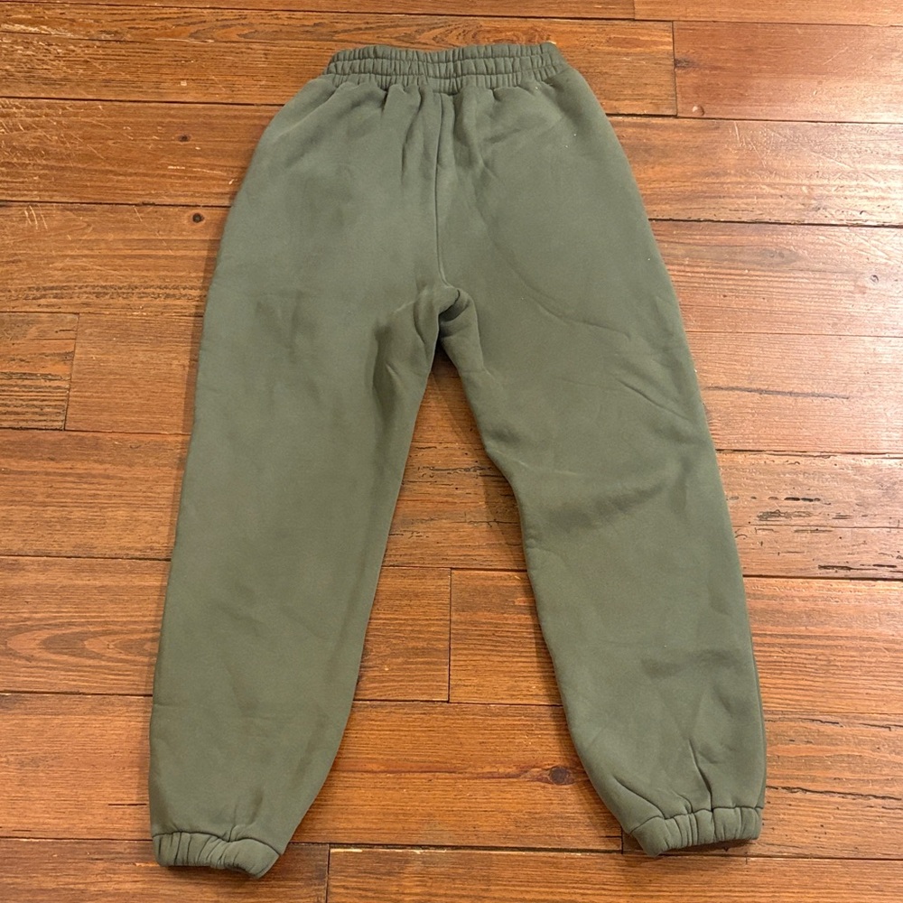 Comfrt Green Joggers - Picture 5 of 5